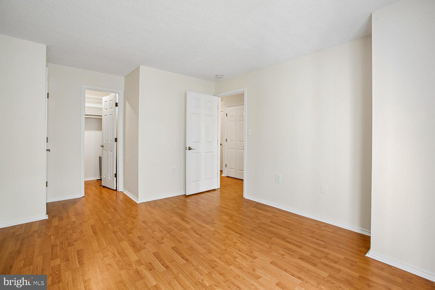 20963 Timber Ridge Terrace, Unit 304 Ashburn, VA 20147 - Photo 22 of 42 Bedroom