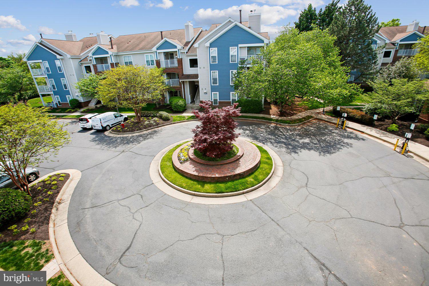 20963 Timber Ridge Terrace, Unit 304 Ashburn, VA 20147 - Photo 28 of 42 View