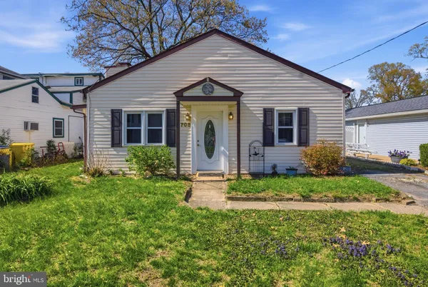 $249,990 | 708 213th Street, Pasadena, MD 21122