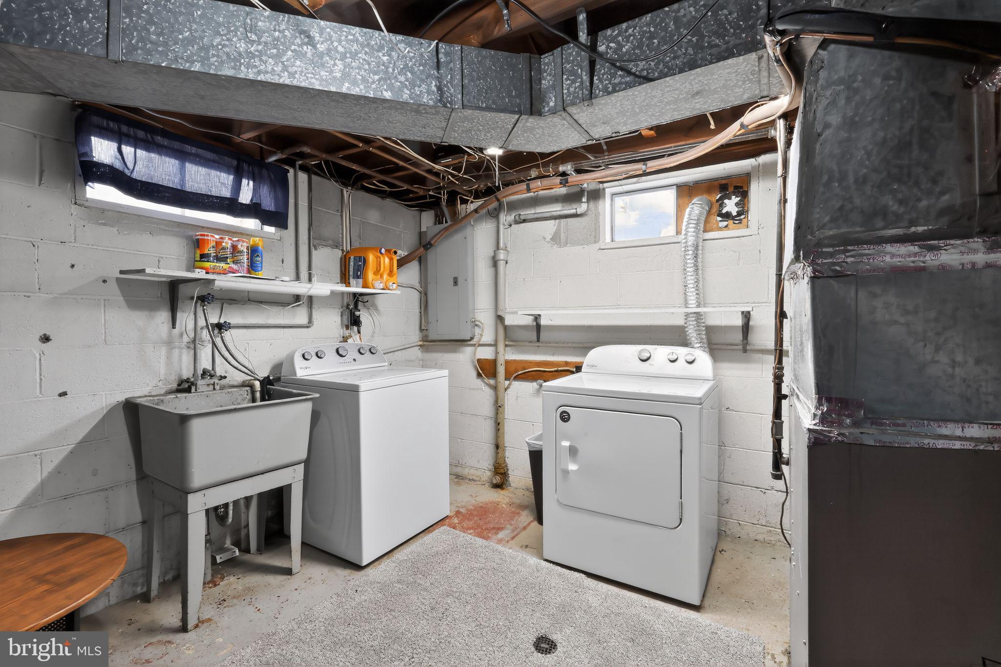 49 Spring Lake Drive Newark, DE 19711 - Photo 24 of 31 Laundry Room