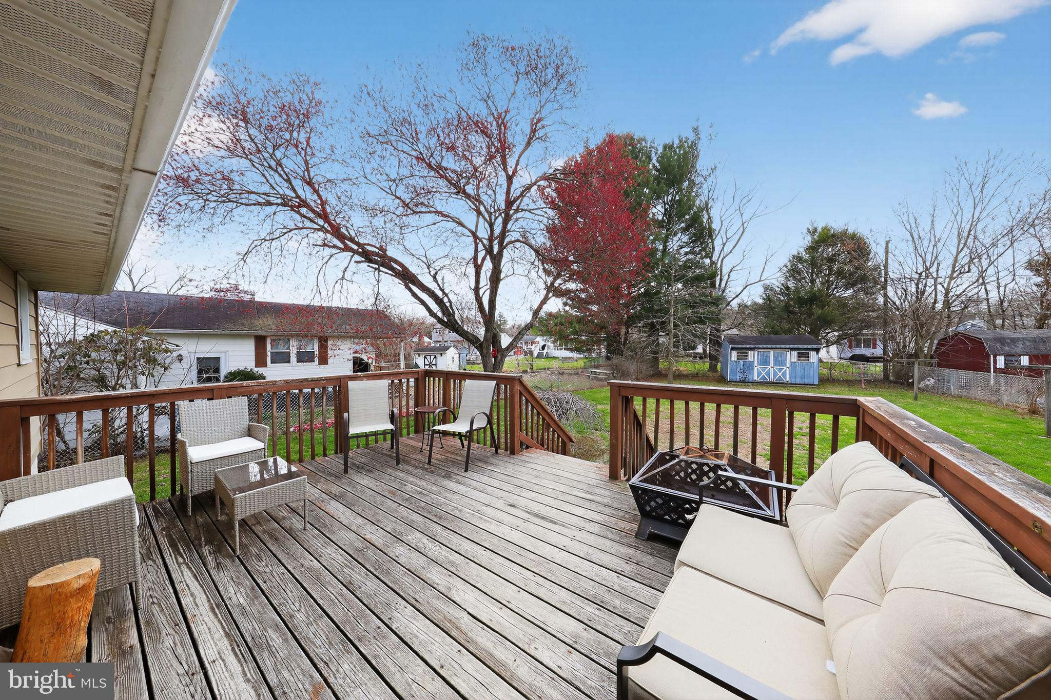 49 Spring Lake Drive Newark, DE 19711 - Photo 27 of 31 Large Backyard and Deck