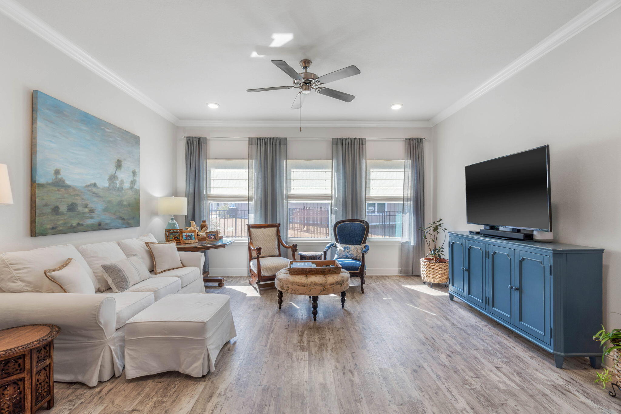 31 Dusky Way Freeport, FL 32439 - Photo 13 of 46 Living Room