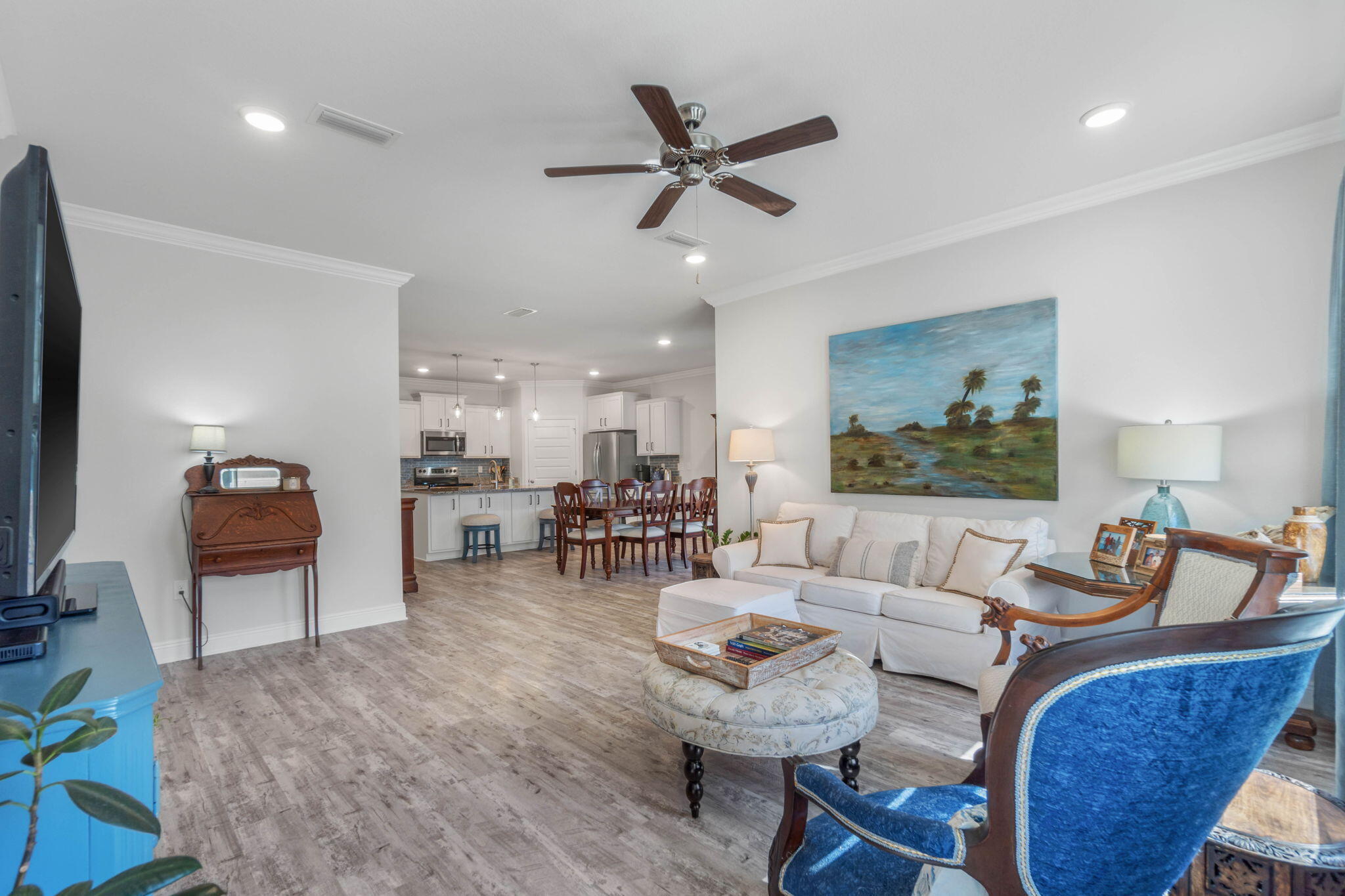 31 Dusky Way Freeport, FL 32439 - Photo 14 of 46 Living Room