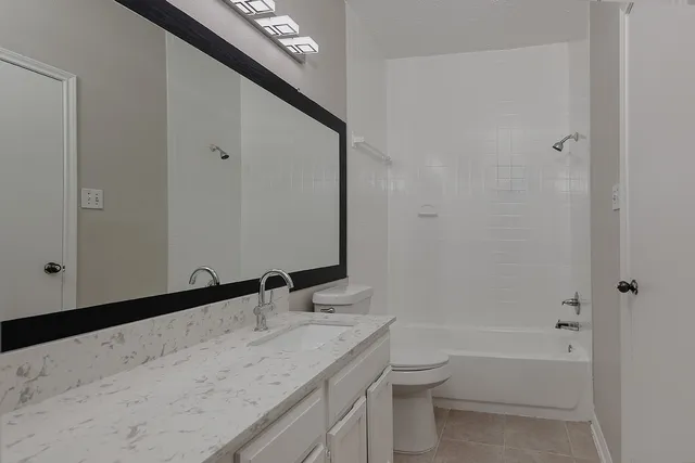 $117,000 | 3500 Tangle Brush Drive, Unit 217, The Woodlands, TX 77381