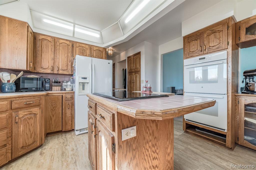 14080 Koehn Road Capac, MI 48014 - Photo 4 of 33