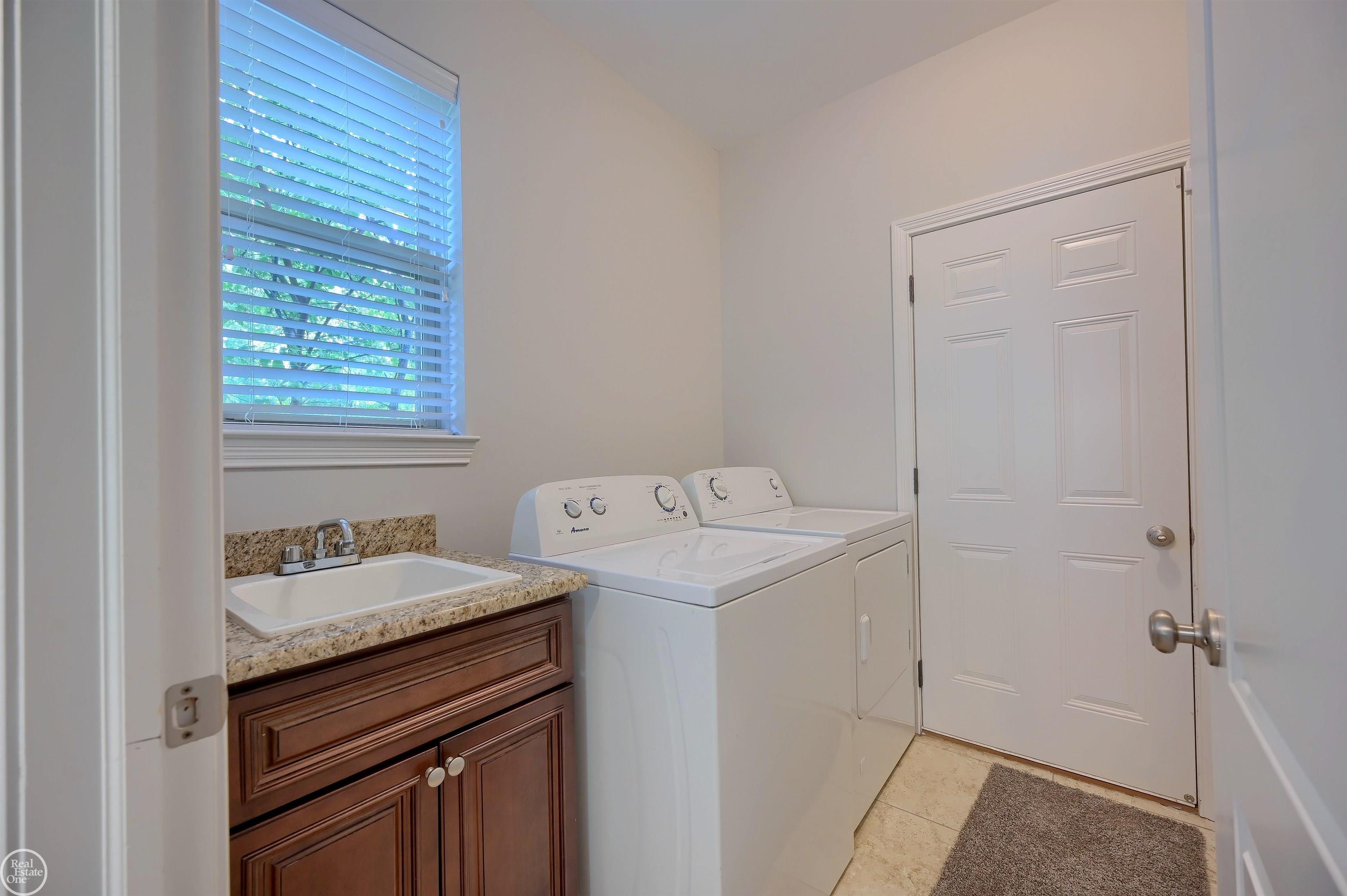 8199 22 Mile Road, Unit RIGHT SIDE ) Utica, MI 48317 - Photo 42 of 59