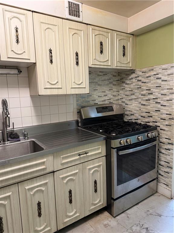 4625 Fifth Avenue, Unit 201 Pittsburgh, PA 15213 - Photo 17 of 24