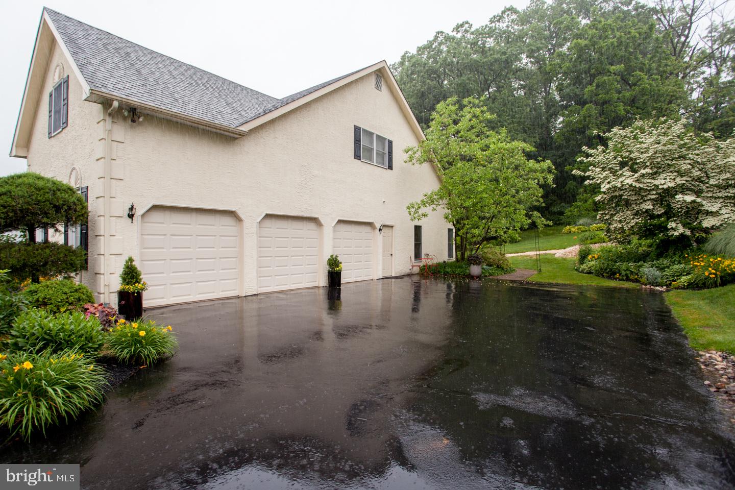 321 Windy Run Road Doylestown, PA 18901 - Photo 11 of 115 Gallery Image 11