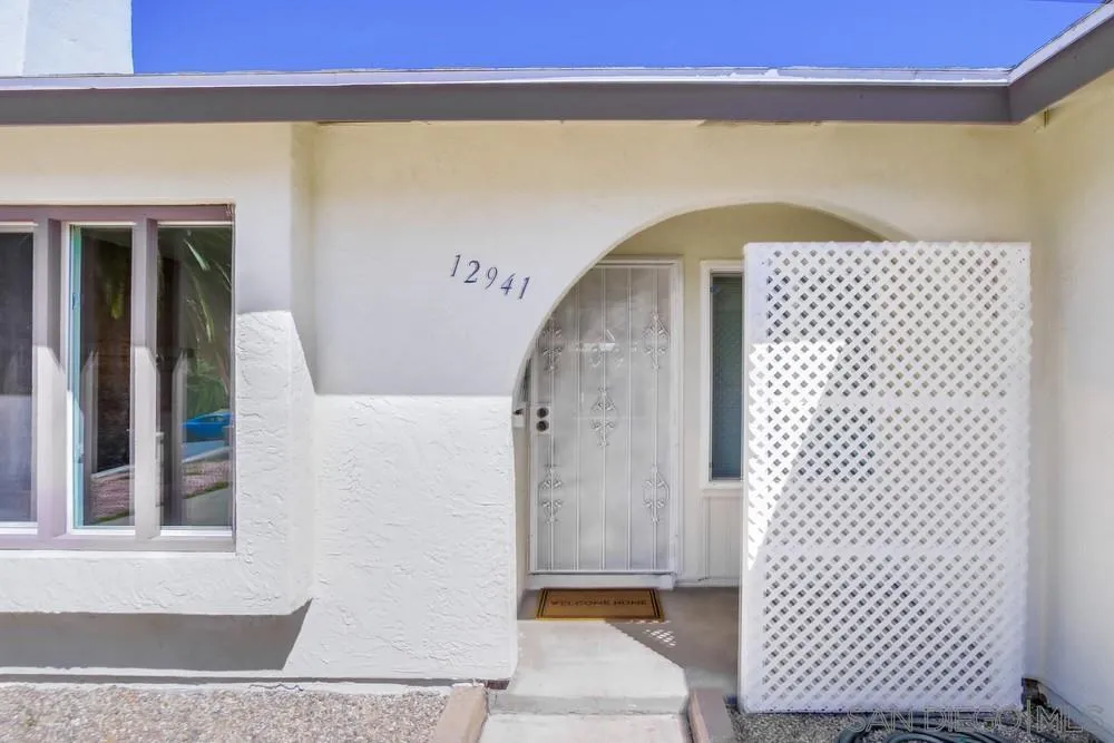12941 Standish Drive Poway, CA 92064 - Photo 4 of 30 a view of entryway