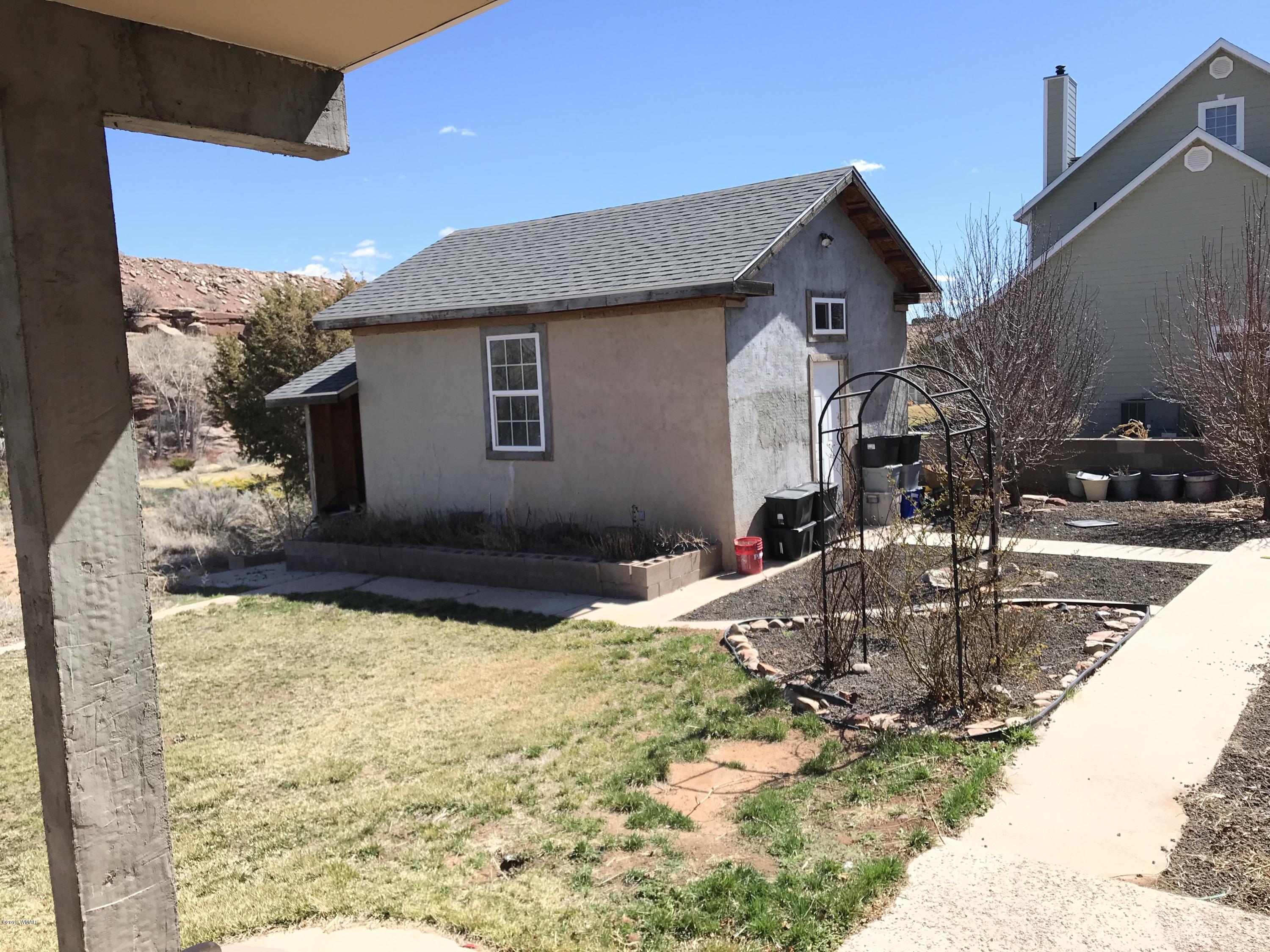 1362 Lobo Trail Snowflake, AZ 85937 - Photo 27 of 34 a view of a house with a yard