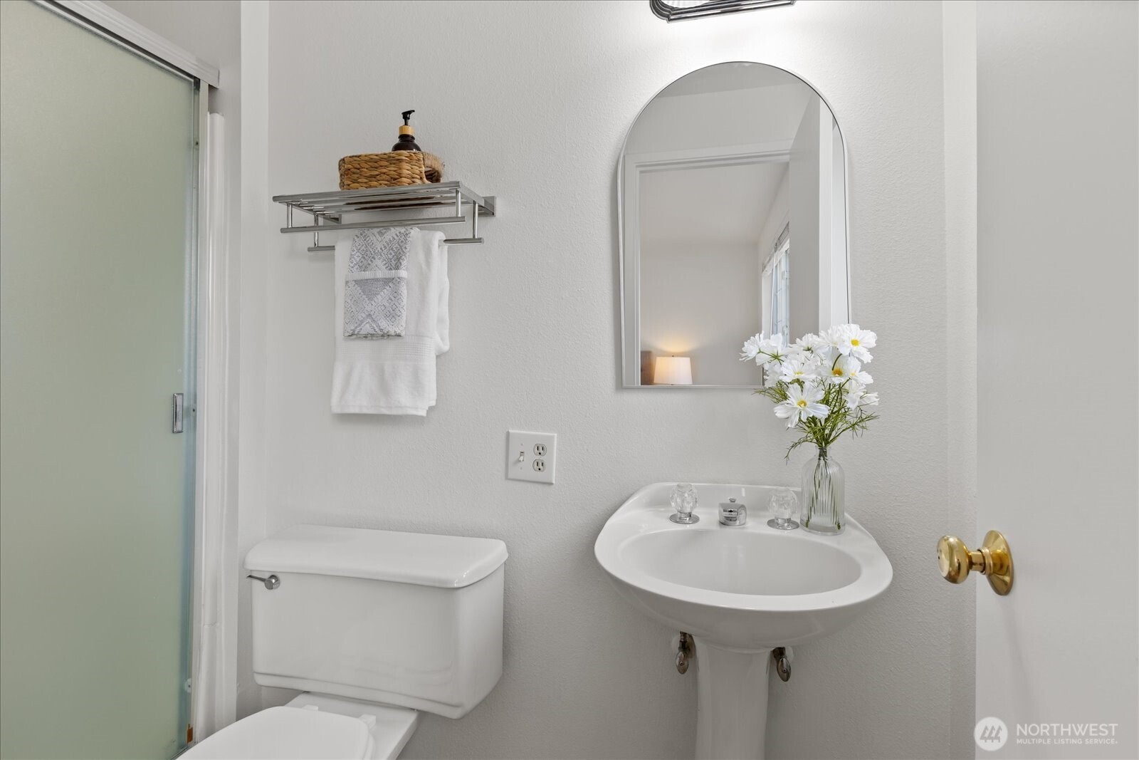 17925 72nd Avenue West Edmonds, WA 98026 - Photo 15 of 40