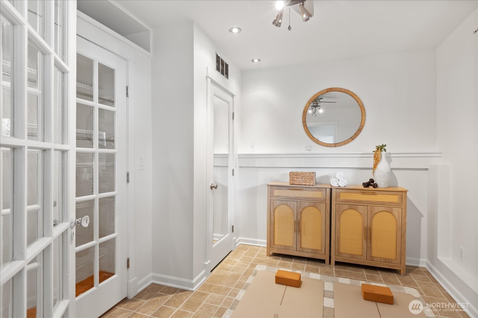 17925 72nd Avenue West Edmonds, WA 98026 - Photo 22 of 40