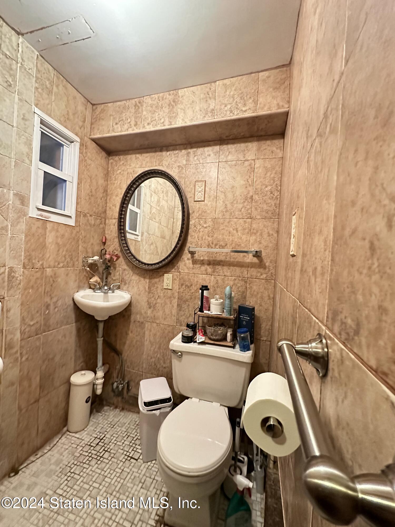 226 Harbor Road Staten Island, NY 10303 - Photo 9 of 20 226 Harbor Road