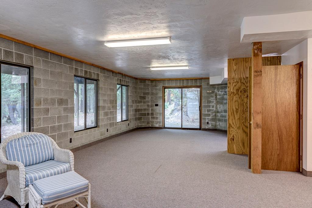 16264 Ford Road Rogue River, OR 97537 - Photo 20 of 27 Additional Photo