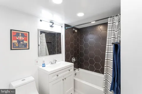 $415,000 | 1545 18th Street Northwest, Unit 212, Washington, DC 20036