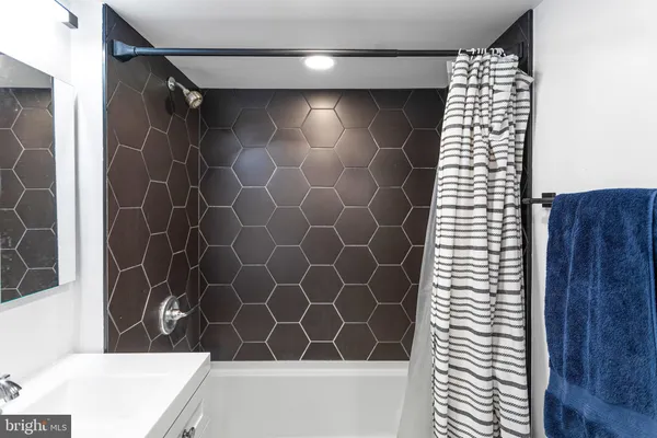 $415,000 | 1545 18th Street Northwest, Unit 212, Washington, DC 20036