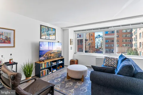 $415,000 | 1545 18th Street Northwest, Unit 212, Washington, DC 20036