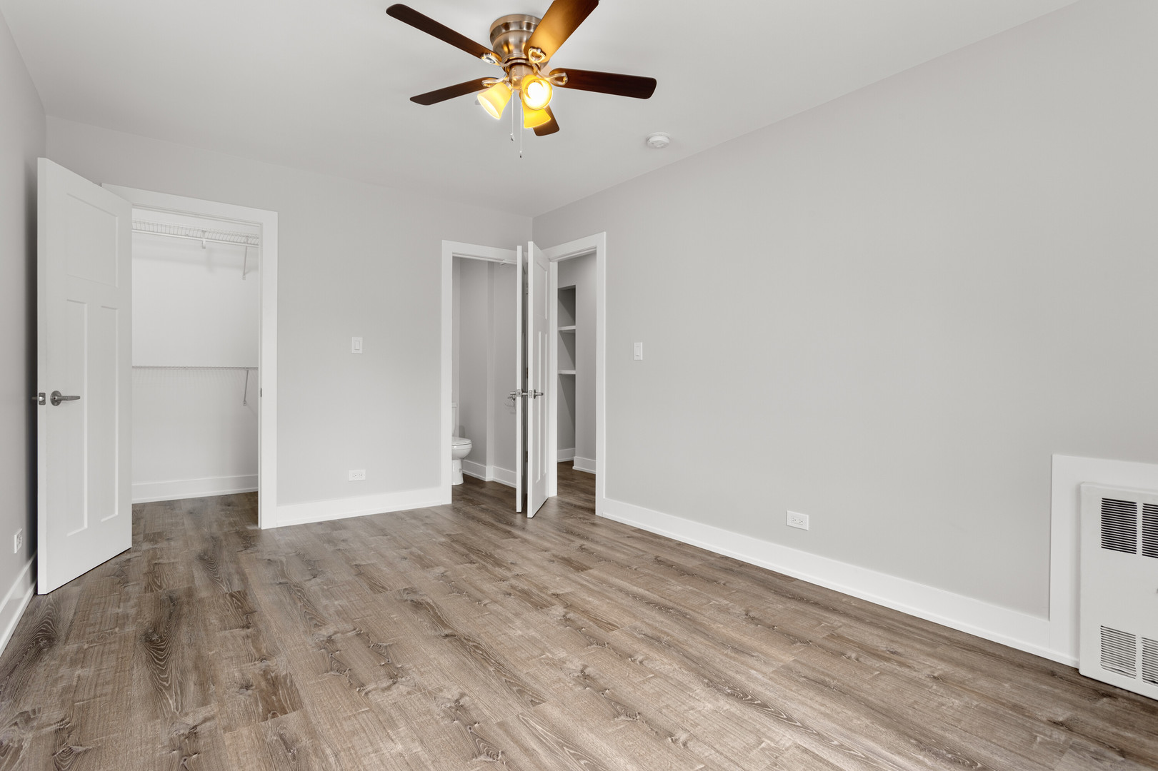 1303 West Estes Avenue, Unit 2W Chicago, IL 60626 - Photo 7 of 13