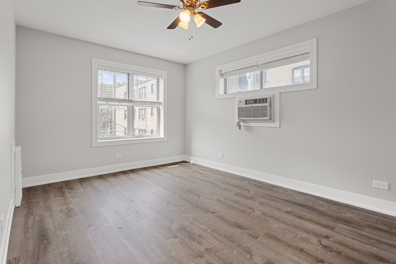 1303 West Estes Avenue, Unit 2W Chicago, IL 60626 - Photo 8 of 13