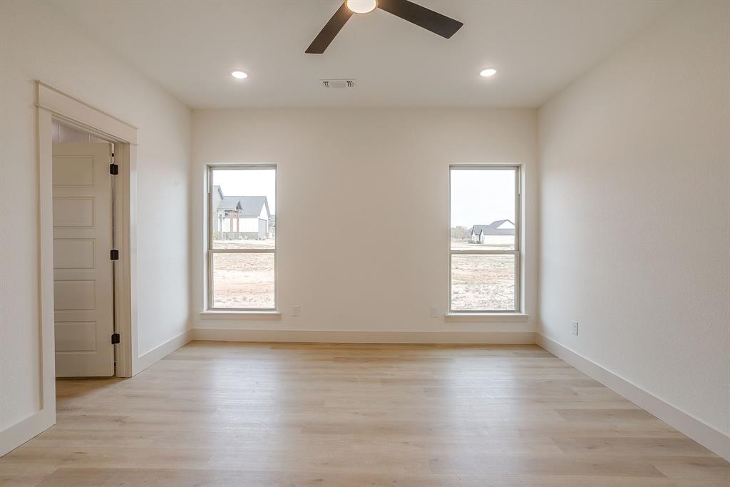 213 Jimmy Lane Millsap, TX 76066 - Photo 20 of 40