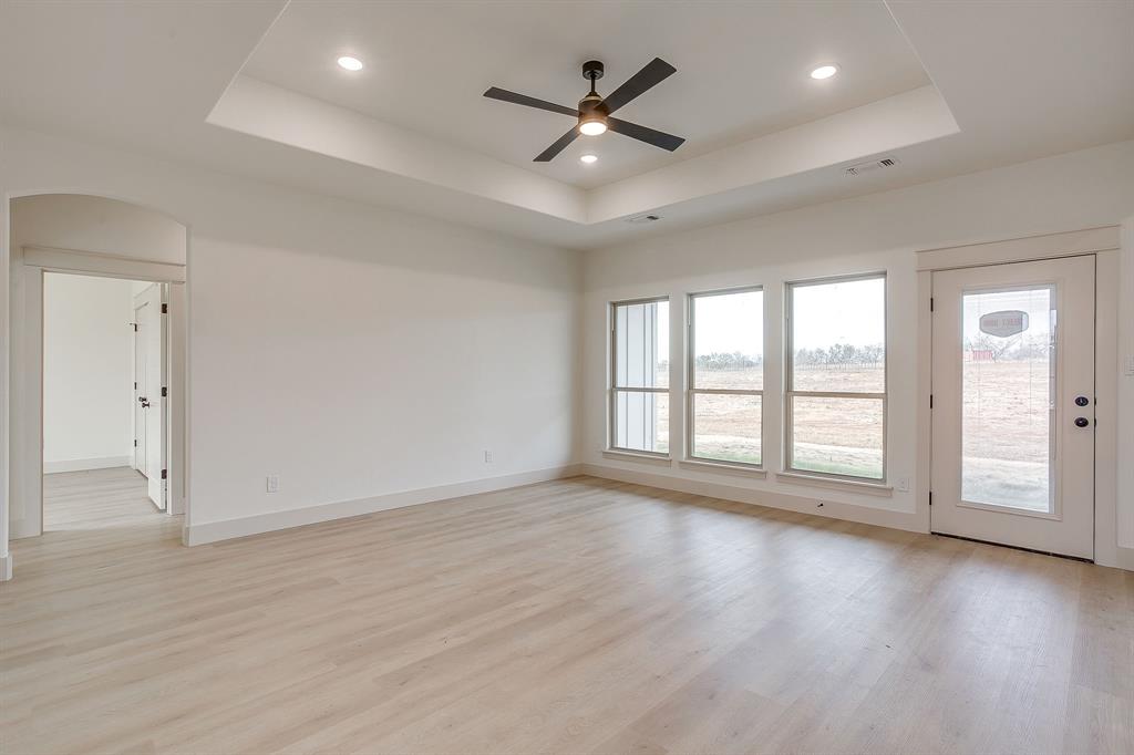 213 Jimmy Lane Millsap, TX 76066 - Photo 9 of 40