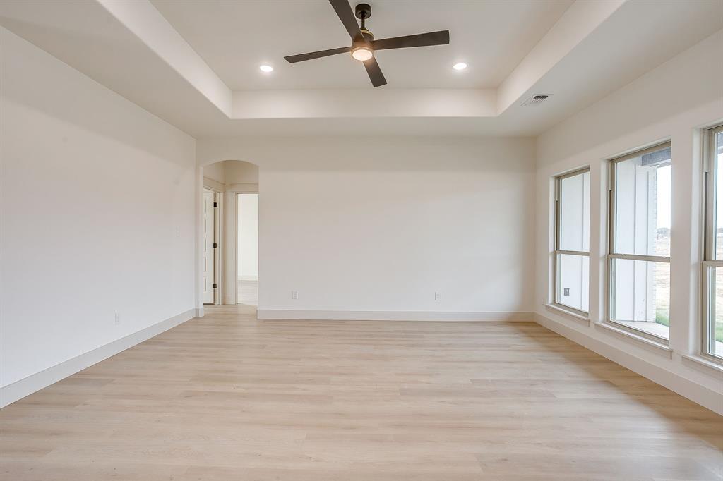 213 Jimmy Lane Millsap, TX 76066 - Photo 10 of 40