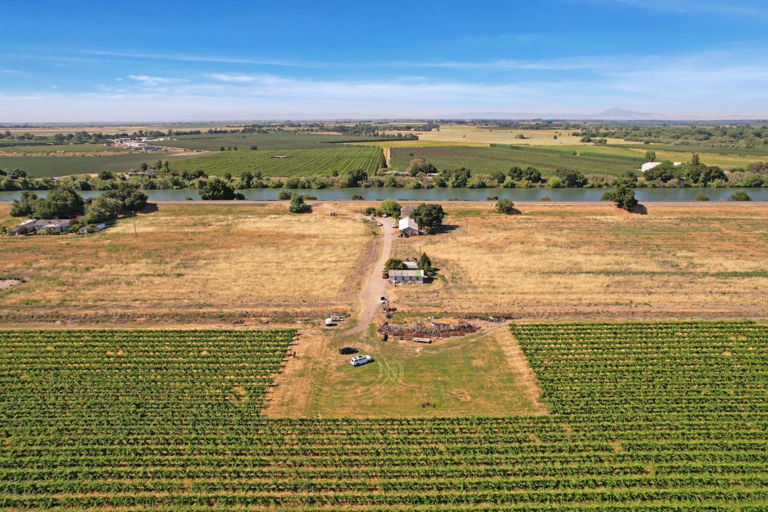 14226 Highway 160 Walnut Grove, CA 95690 - Photo 35 of 38