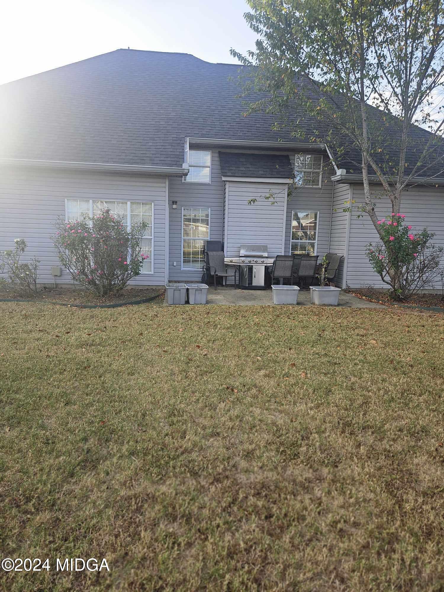 107 Springcrest Way Byron, GA 31008 - Photo 9 of 48 462576612_522796950655098_59151261845061