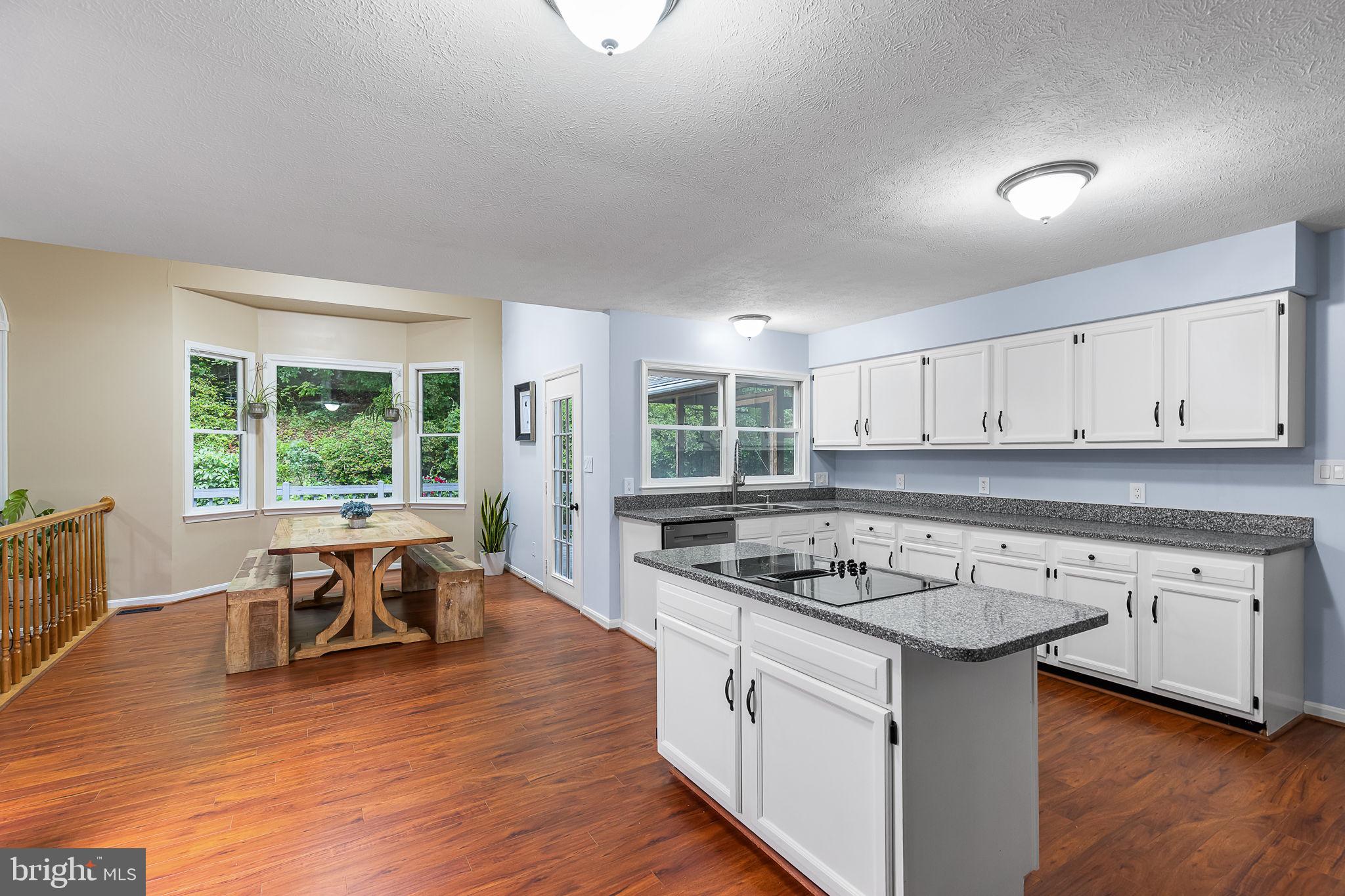104 Dent Road Stafford, VA 22554 - Photo 20 of 118 Kitchen flows into the breakfast nook