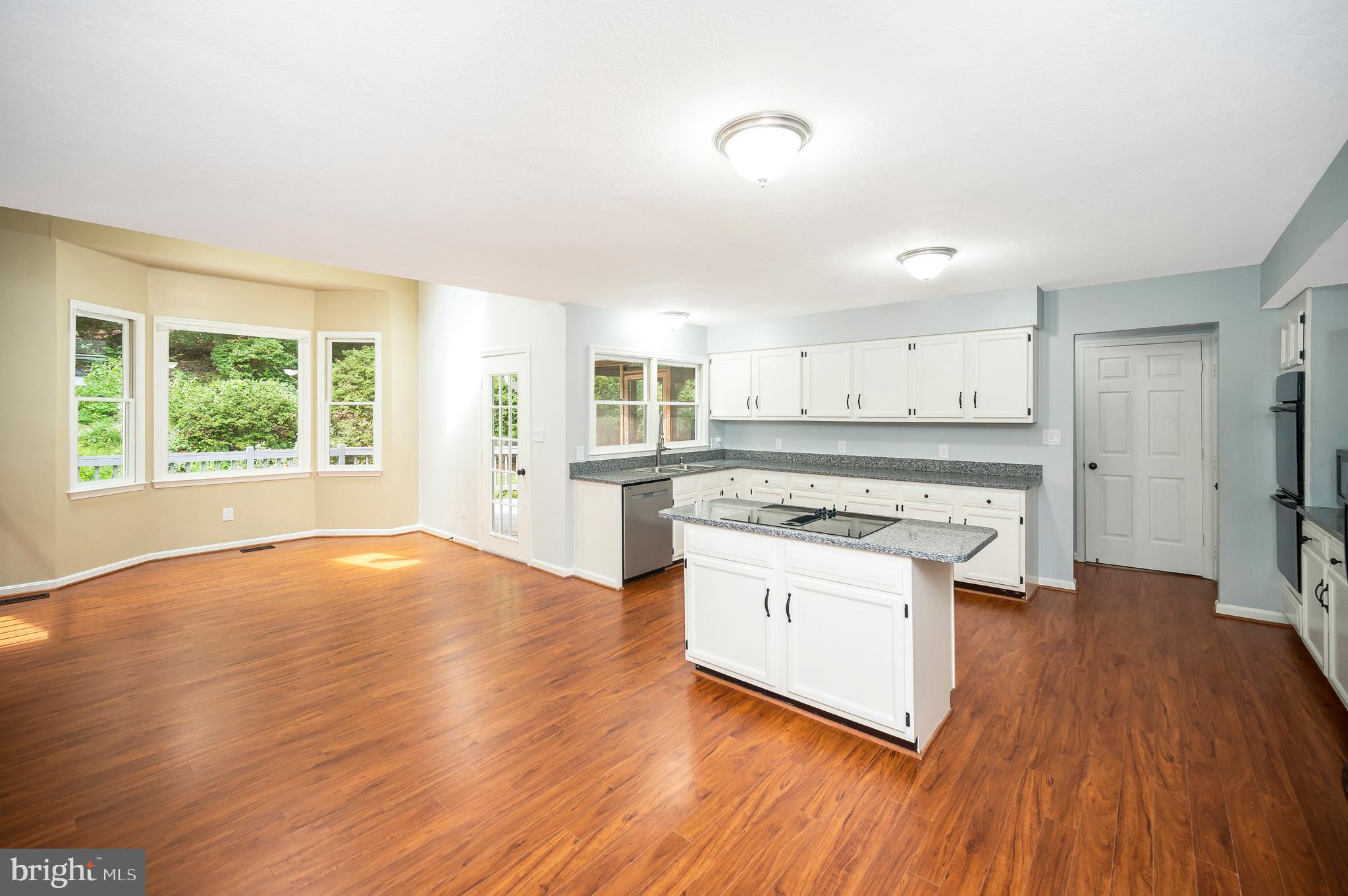 104 Dent Road Stafford, VA 22554 - Photo 97 of 118 Kitchen and breakfast nook