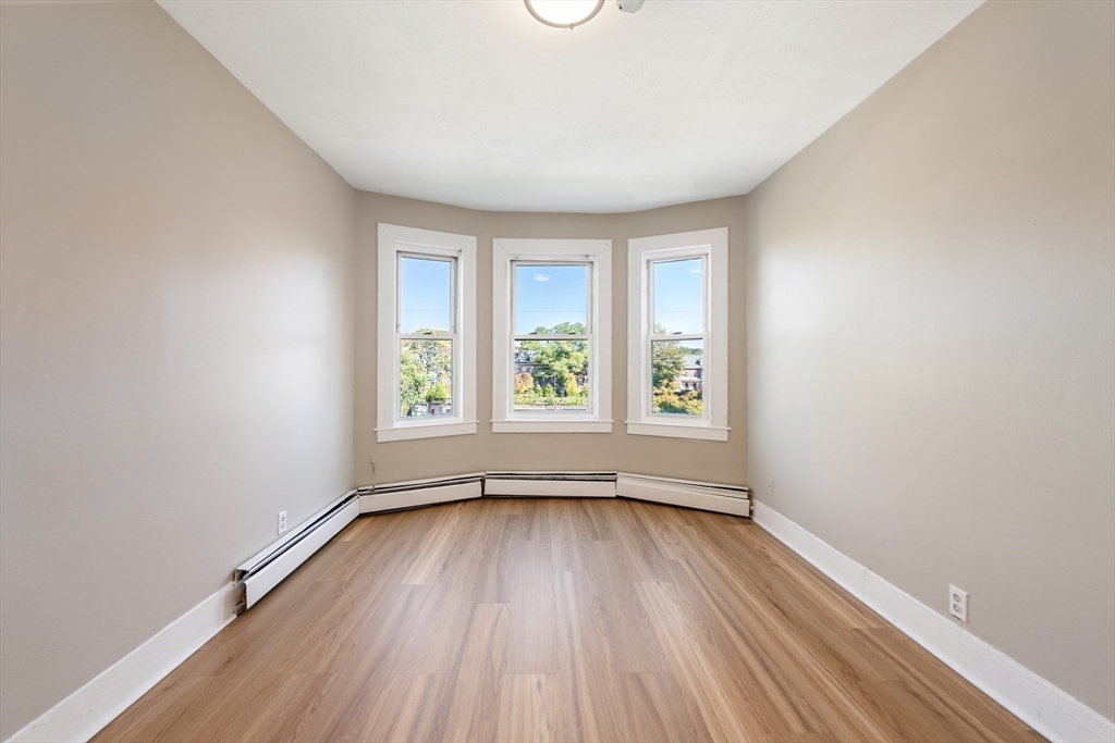 50 Common Street, Unit 3 Lawrence, MA 01840 - Photo 11 of 17