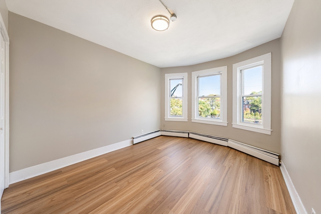 50 Common Street, Unit 3 Lawrence, MA 01840 - Photo 10 of 17