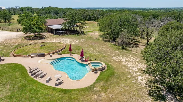 $1,490,000 | 24055 Farm To Market Road 219, Stephenville, TX 76401