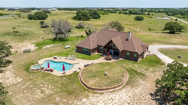 $1,490,000 | 24055 Farm To Market Road 219, Stephenville, TX 76401