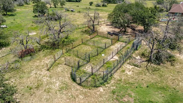 $1,490,000 | 24055 Farm To Market Road 219, Stephenville, TX 76401