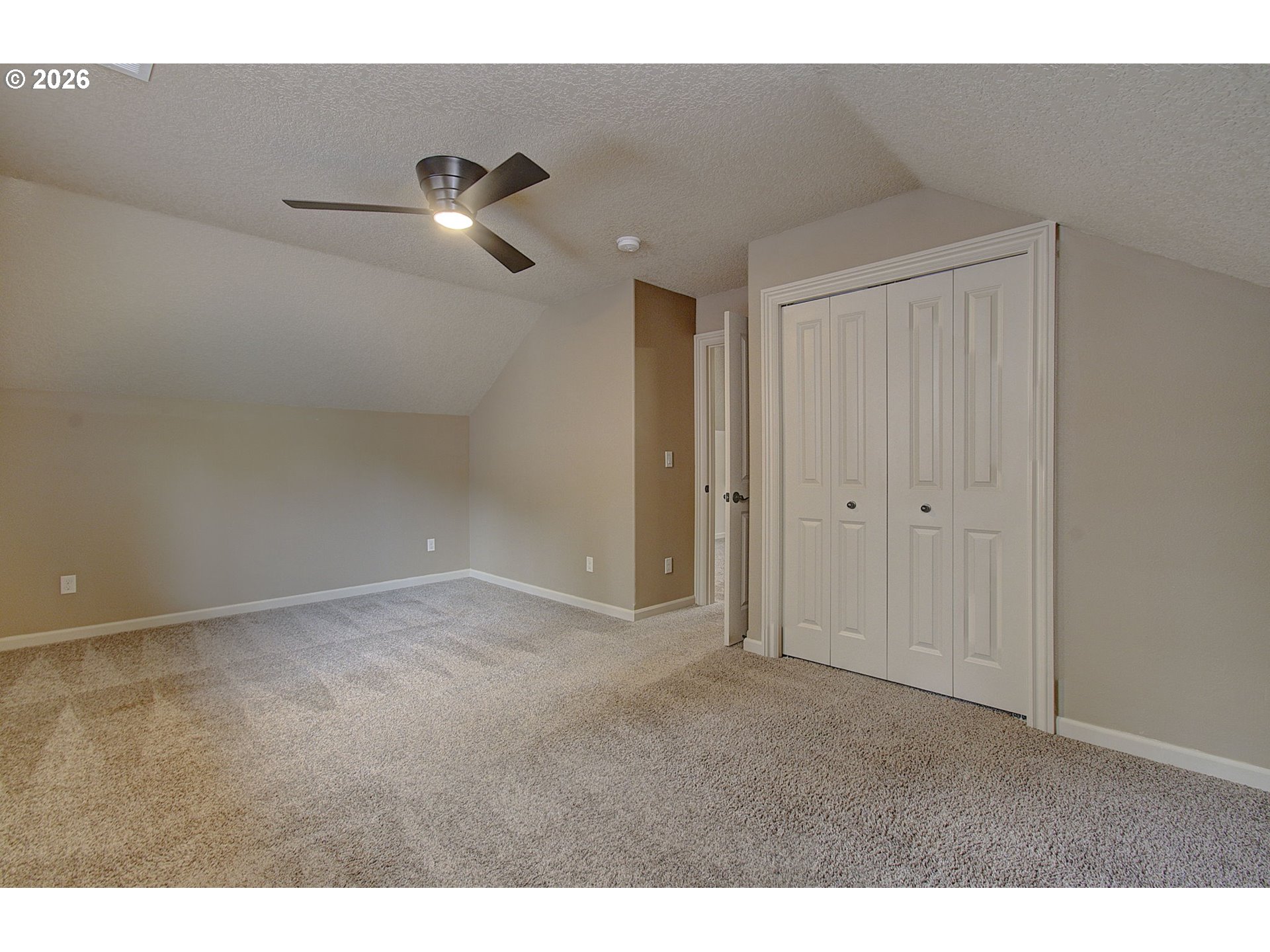 553 Southeast 23rd Terrace Gresham, OR 97080 - Photo 28 of 41 Bedroom
