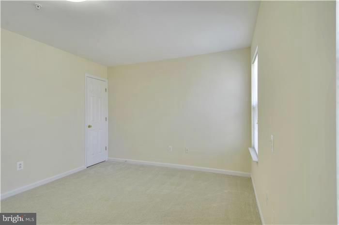 18804 Broken Oak Road Boyds, MD 20841 - Photo 20 of 28 Bedroom (Master)