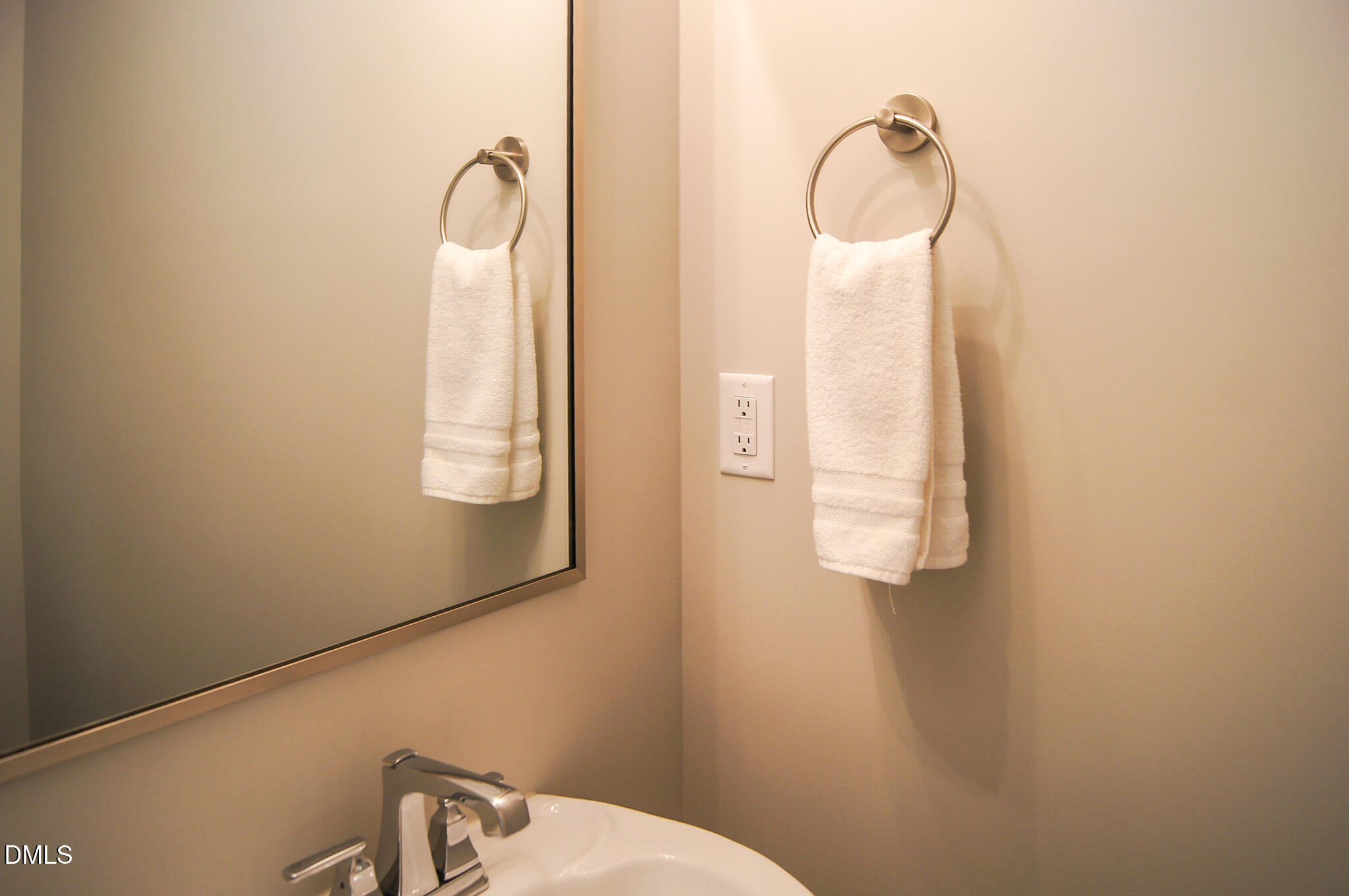 1208 Boyer Street Raleigh, NC 27610 - Photo 15 of 58 DSC06383