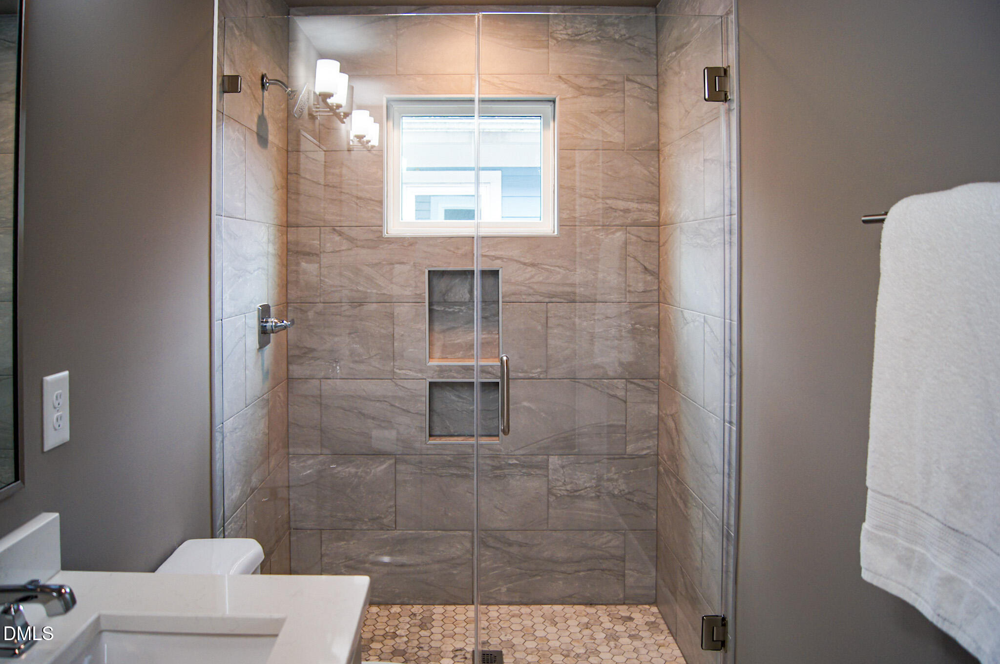 1208 Boyer Street Raleigh, NC 27610 - Photo 29 of 58 DSC06275