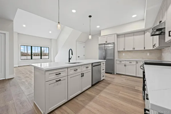 $3,600 | 80 Division Street, Unit 3D, Patchogue, NY 11772