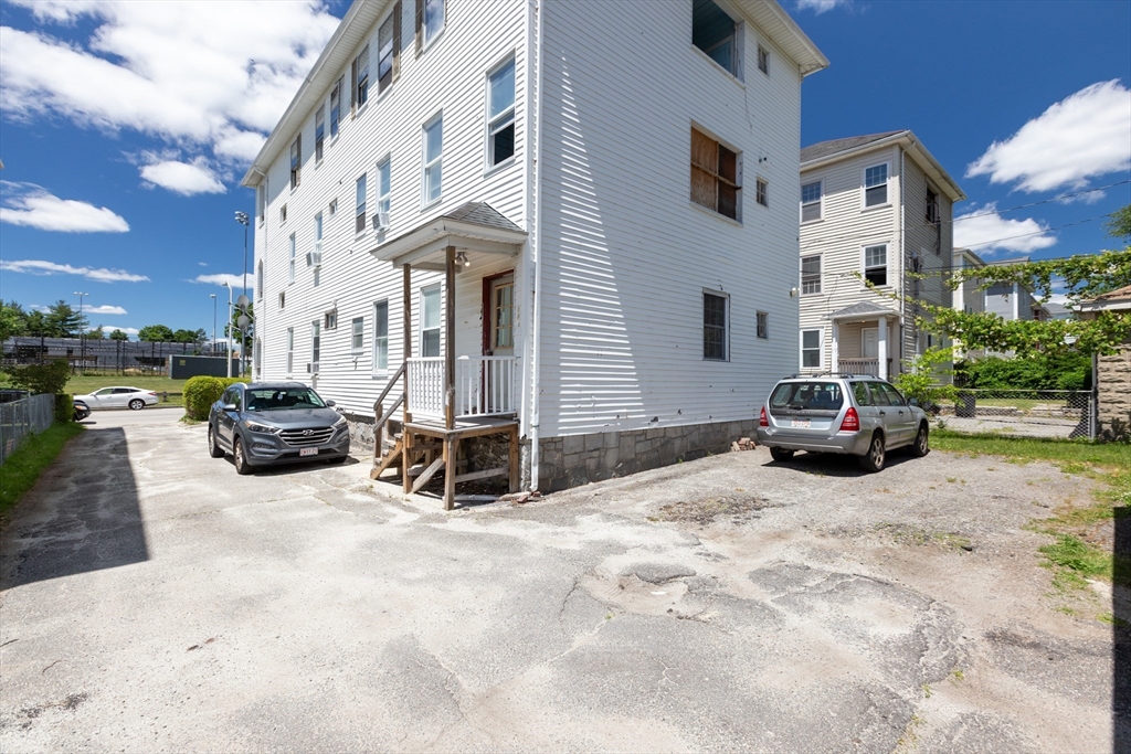 151 Providence Street Worcester, MA 01604 - Photo 5 of 33