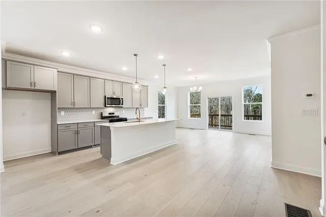 $629,900 | 644 Oakleaf Grove Lane, Suwanee, GA 30024