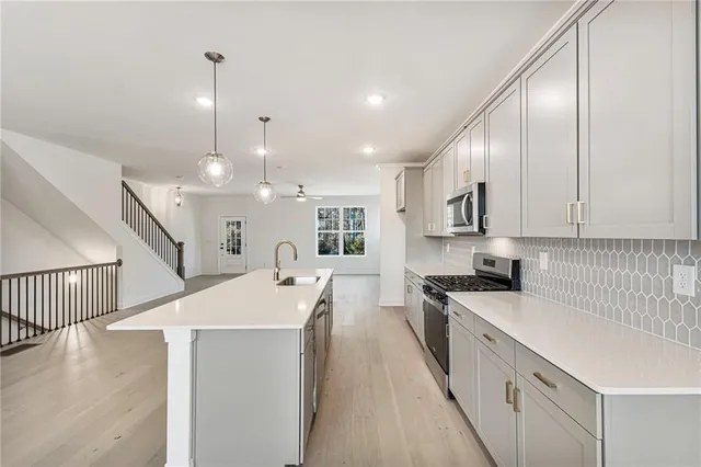 $629,900 | 644 Oakleaf Grove Lane, Suwanee, GA 30024