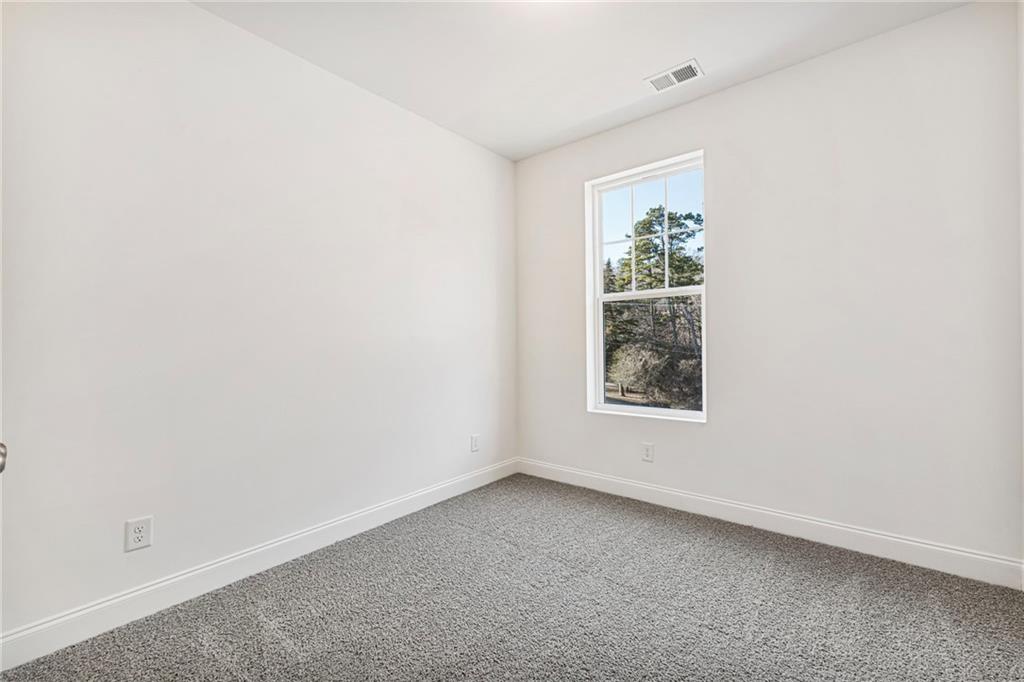 644 Oakleaf Grove Lane Suwanee, GA 30024 - Photo 33 of 44