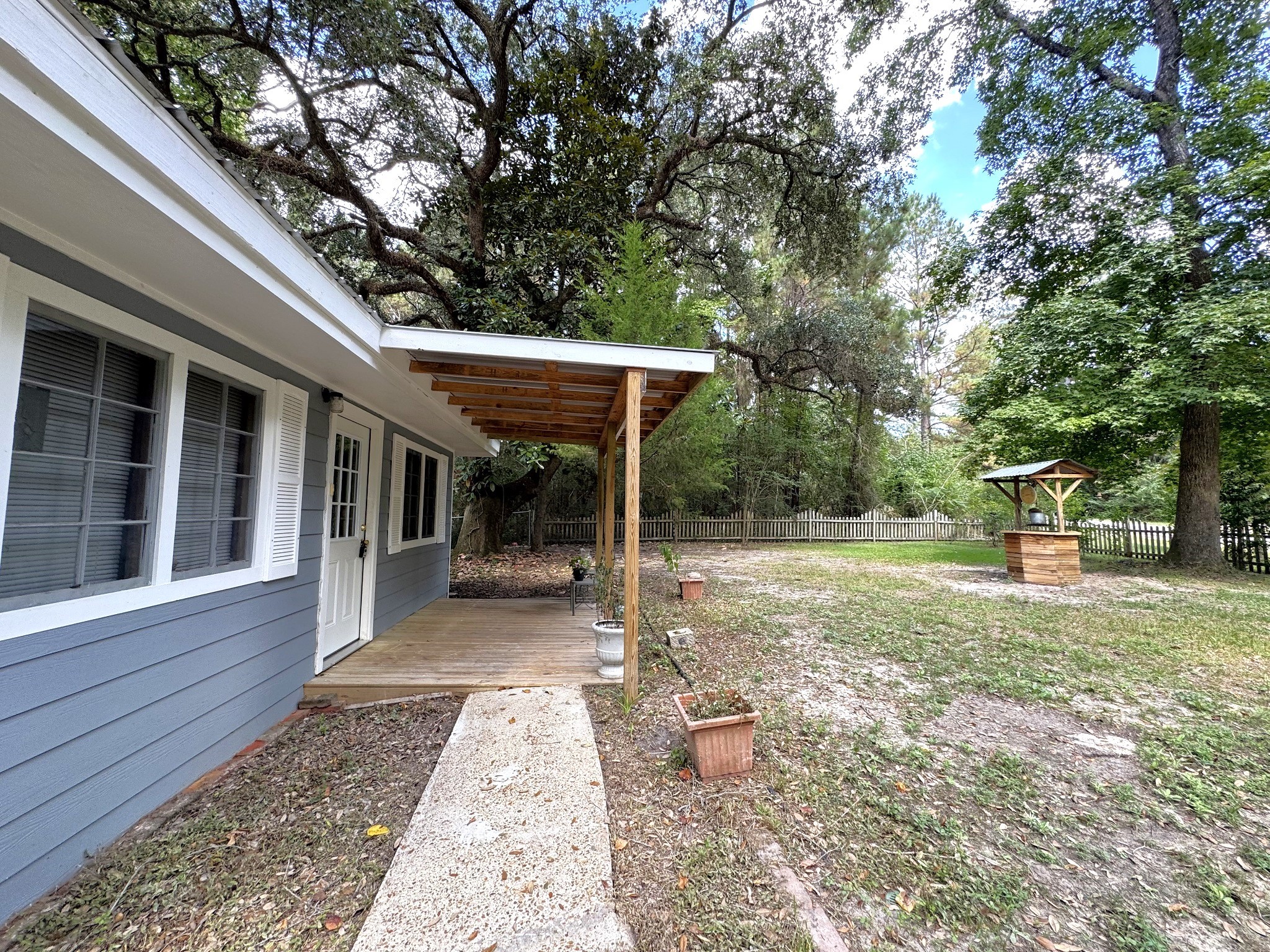 403 North Pitzer Street Colmesneil, TX 75938 - Photo 7 of 30