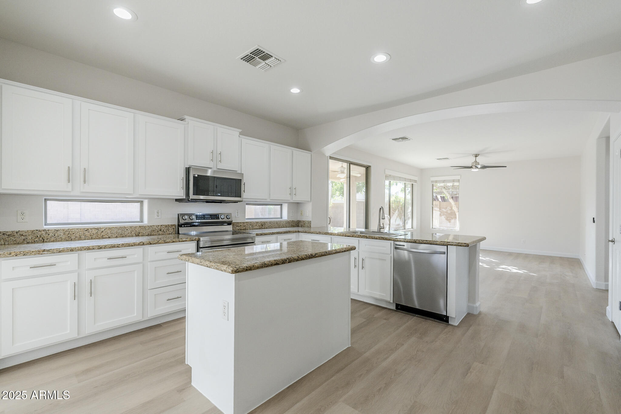 4389 East Muirfield Street Gilbert, AZ 85298 - Photo 12 of 26 Muirfield-24