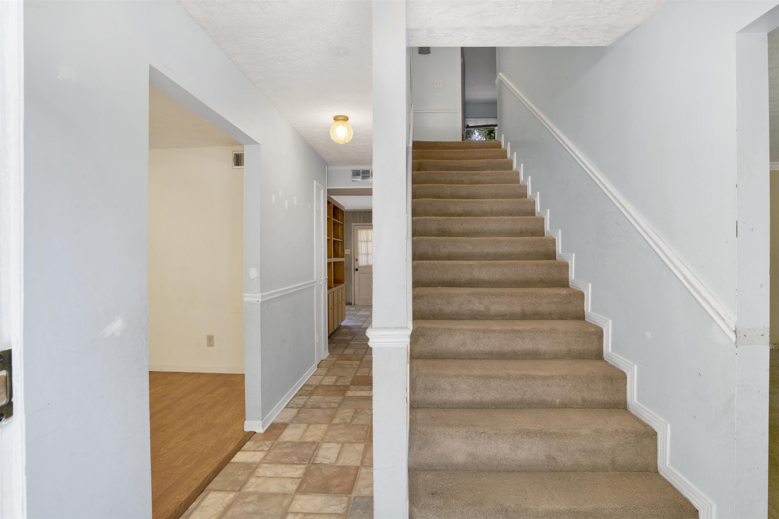 109 Paige Circle Daphne, AL 36526 - Photo 14 of 46 Foyer