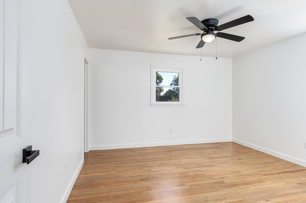 1 12th Street Greer, SC 29651 - Photo 7 of 36