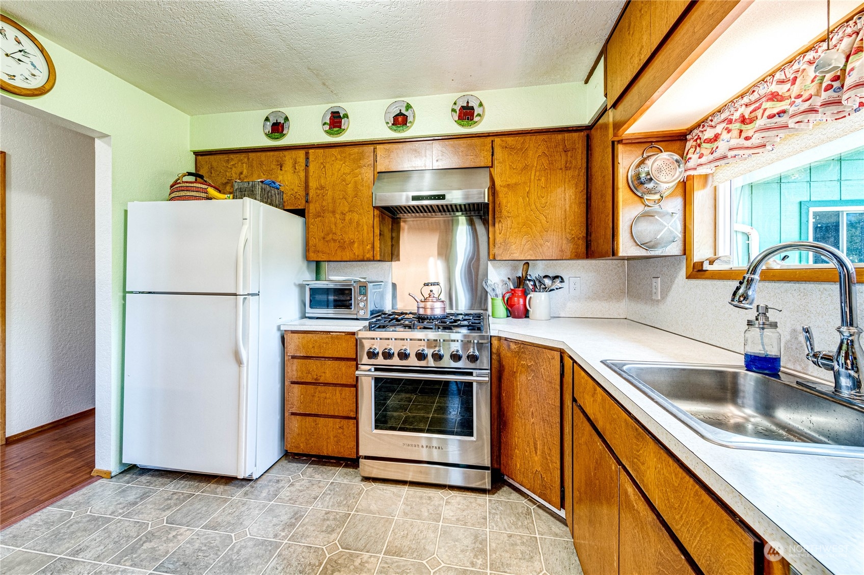 173 Lewallen Road Port Angeles, WA 98363 - Photo 8 of 40 Gallery Image 8