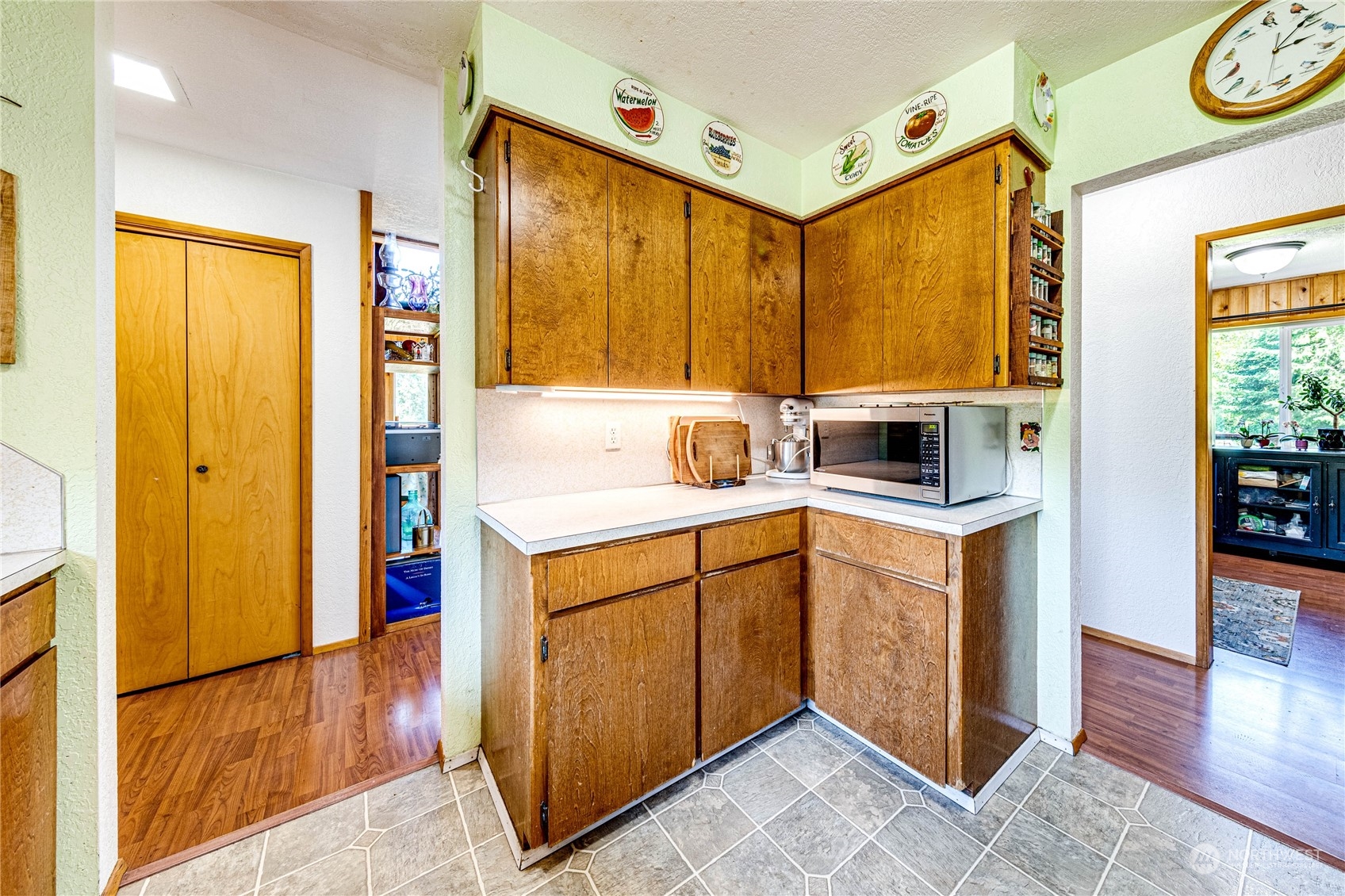 173 Lewallen Road Port Angeles, WA 98363 - Photo 10 of 40 Gallery Image 10